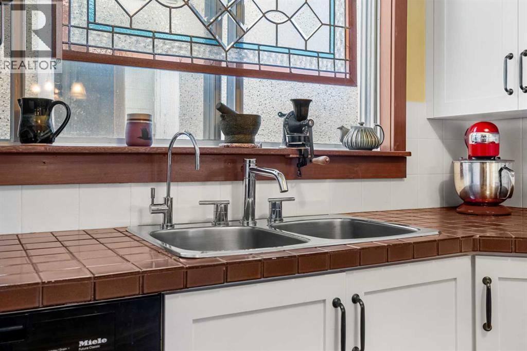 2107 9 Street SE - Image 16