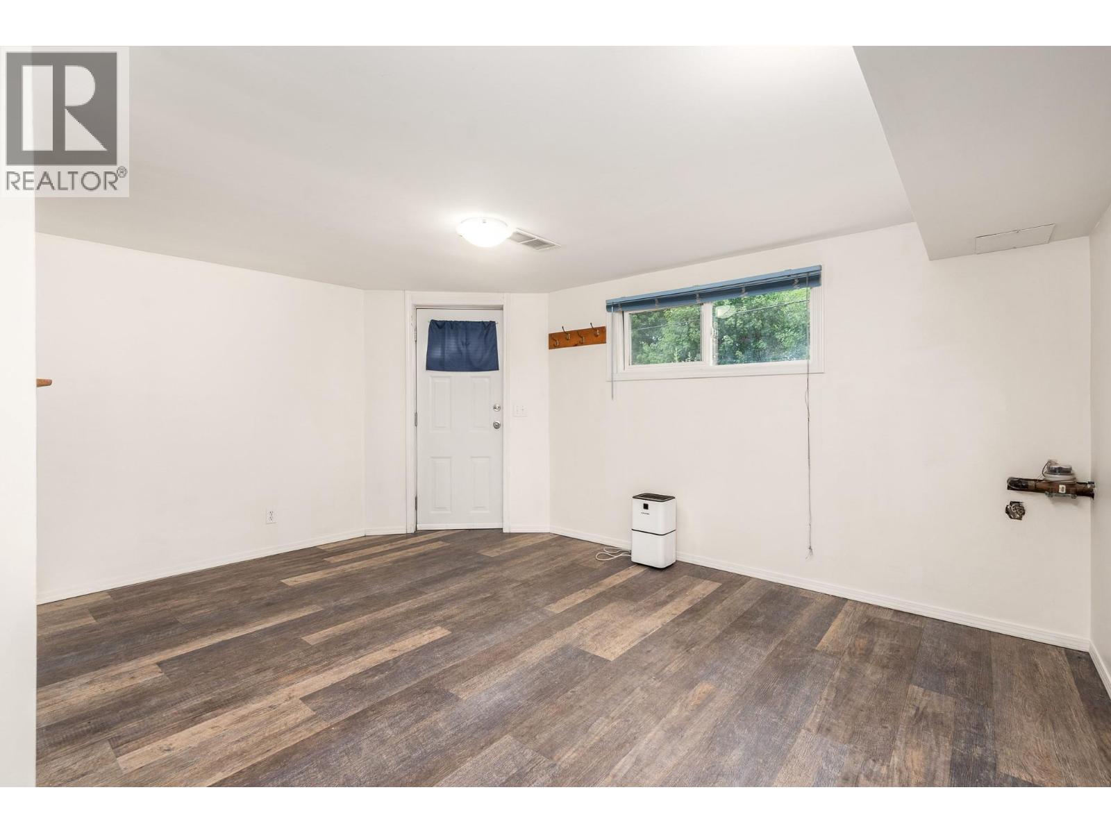 1906 32 Avenue - 30