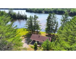90 Ch. Du Lac-leslie, Litchfield, QC J0X1K0 Photo 20