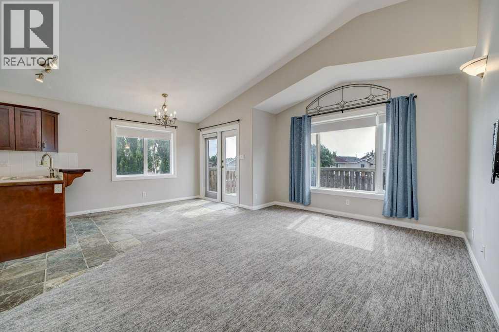 187 Cowichan Court West - Photo 17