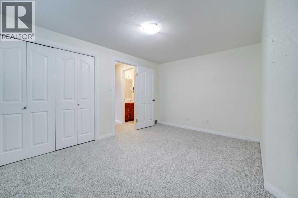 187 Cowichan Court West - Photo 39