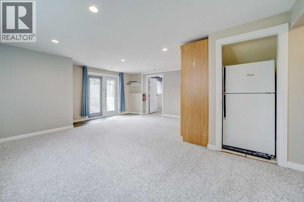 187 Cowichan Court West - Photo 36