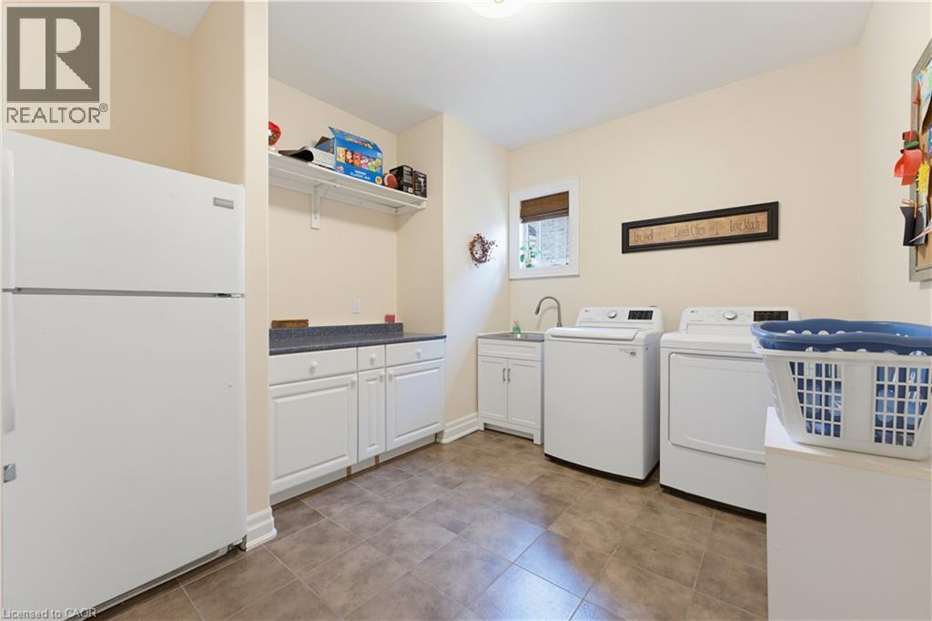 60 DONJON Boulevard - Image 16