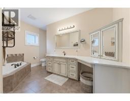 Eat in kitchen - 60 Donjon Boulevard, Port Dover, ON N0A1N7 Photo 11