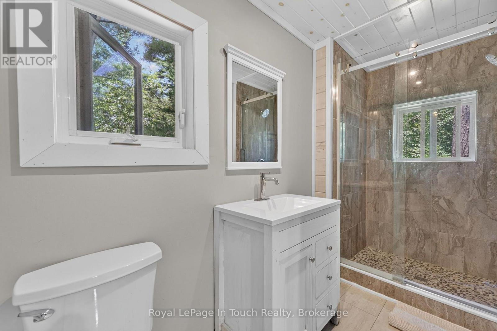 B207 LOT 31 ISLAND ISLAND - 21