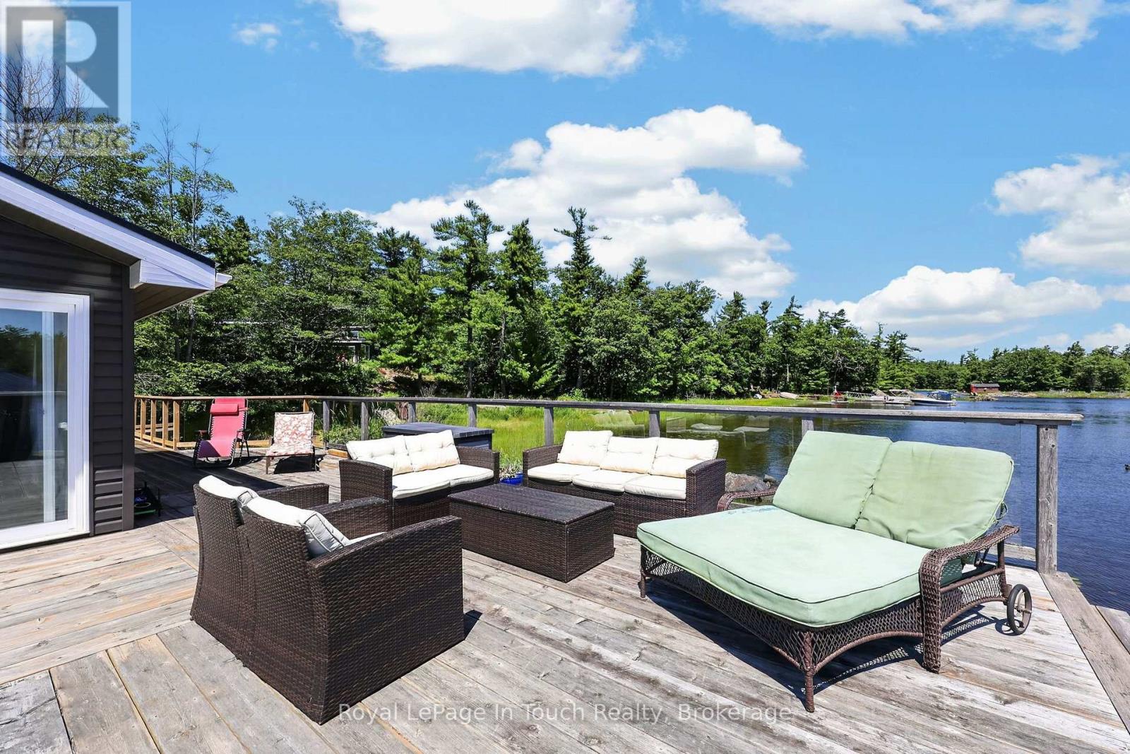 B207 LOT 31 ISLAND ISLAND - 36