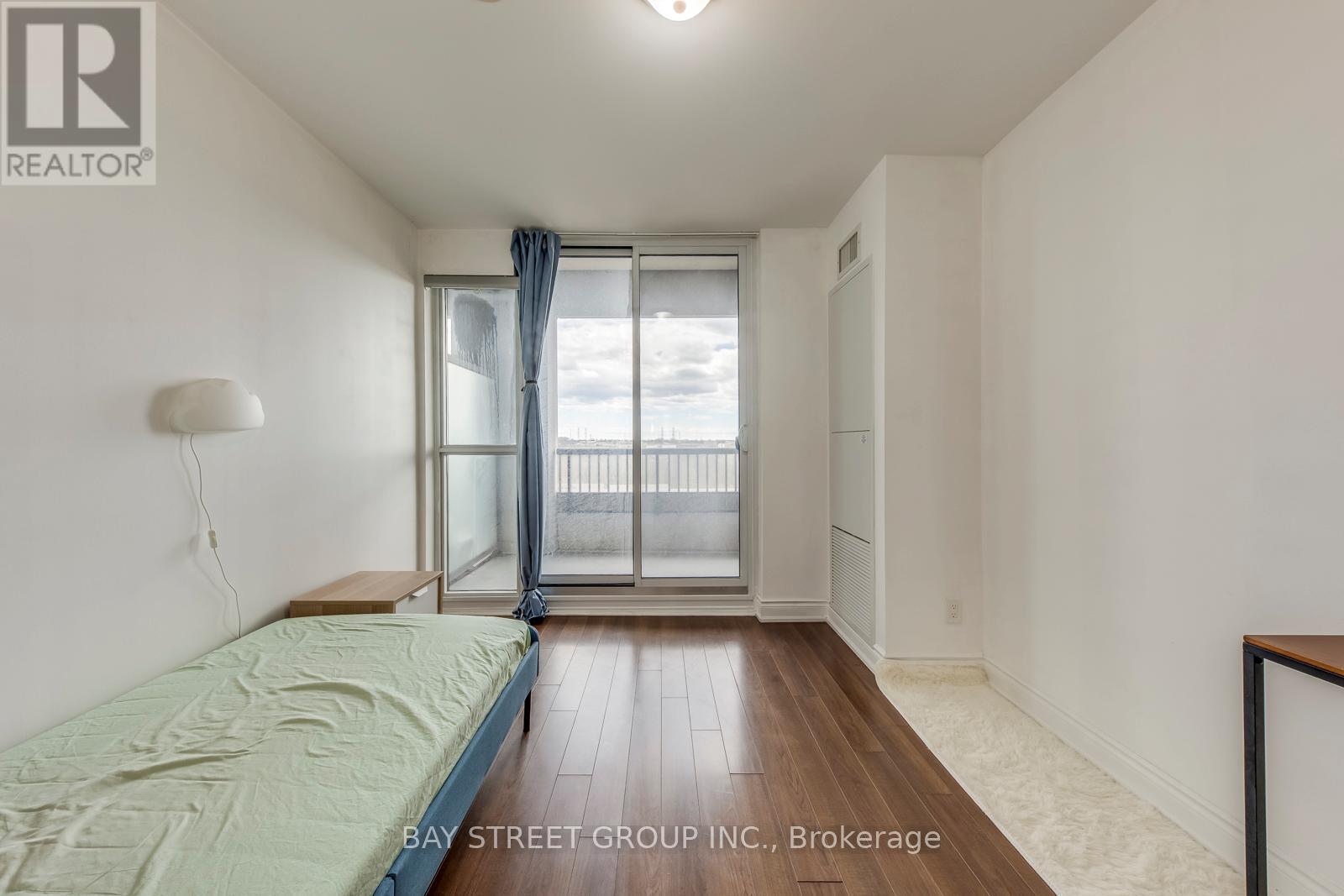 #911 38 CEDARLAND DRIVE - 22
