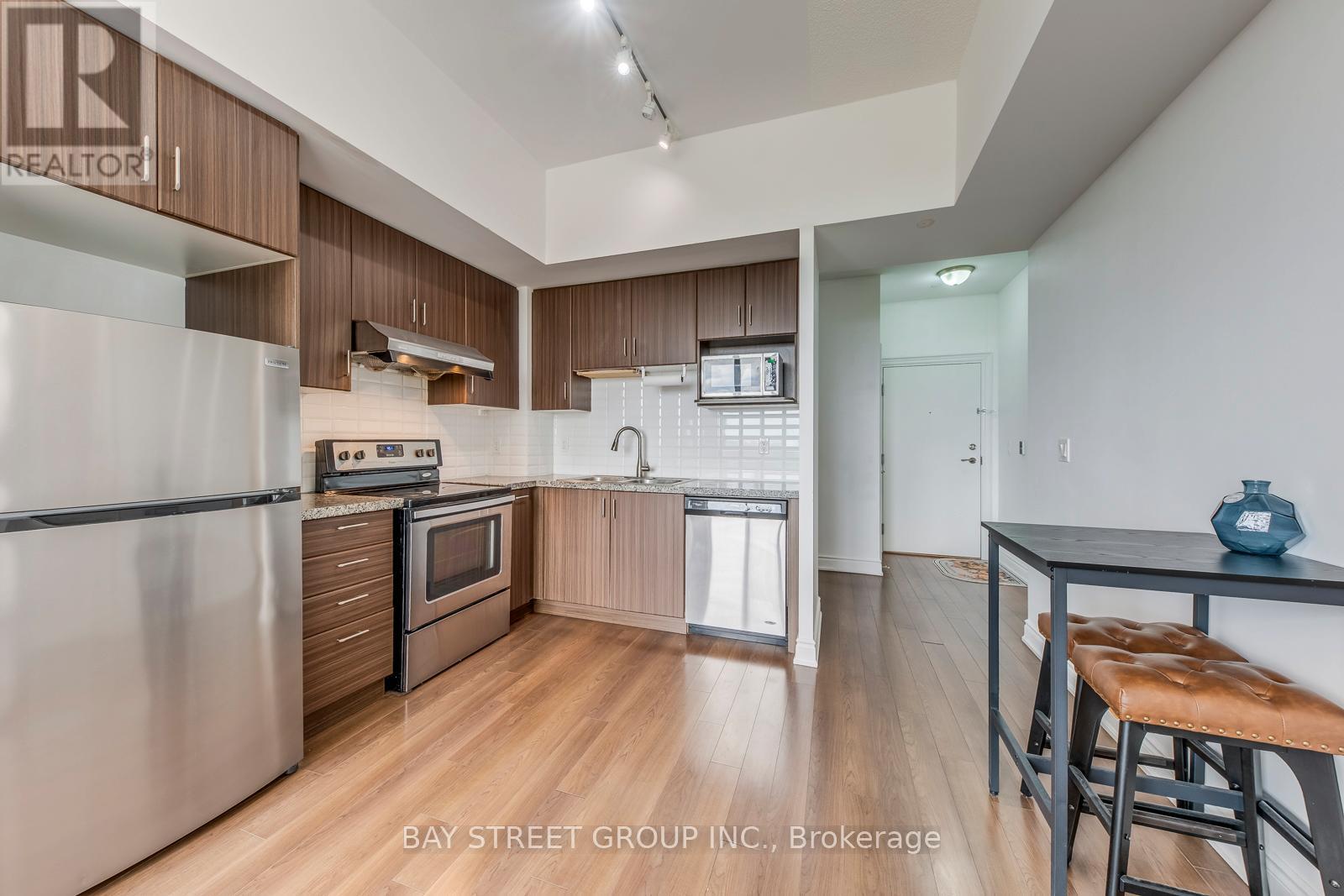 #911 38 CEDARLAND DRIVE - 15