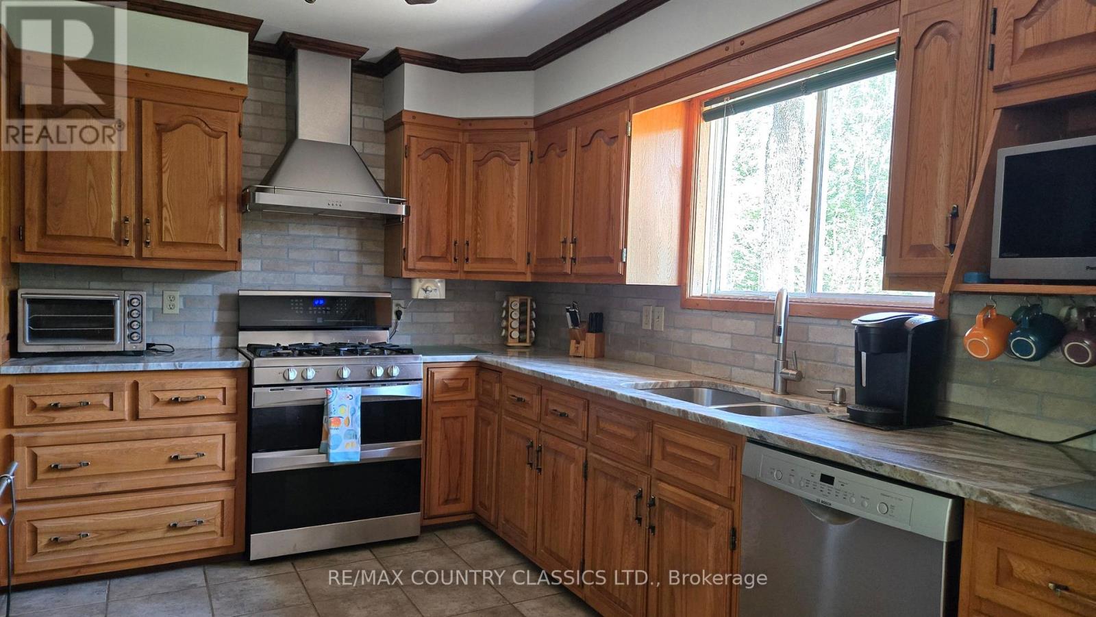 2445 OLD HASTINGS ROAD - 5