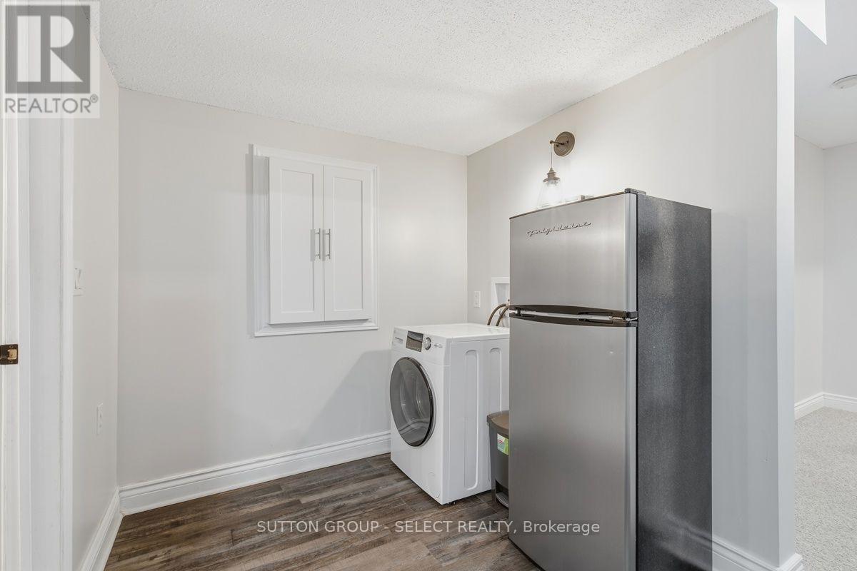 1789 DEVOS DRIVE - 38