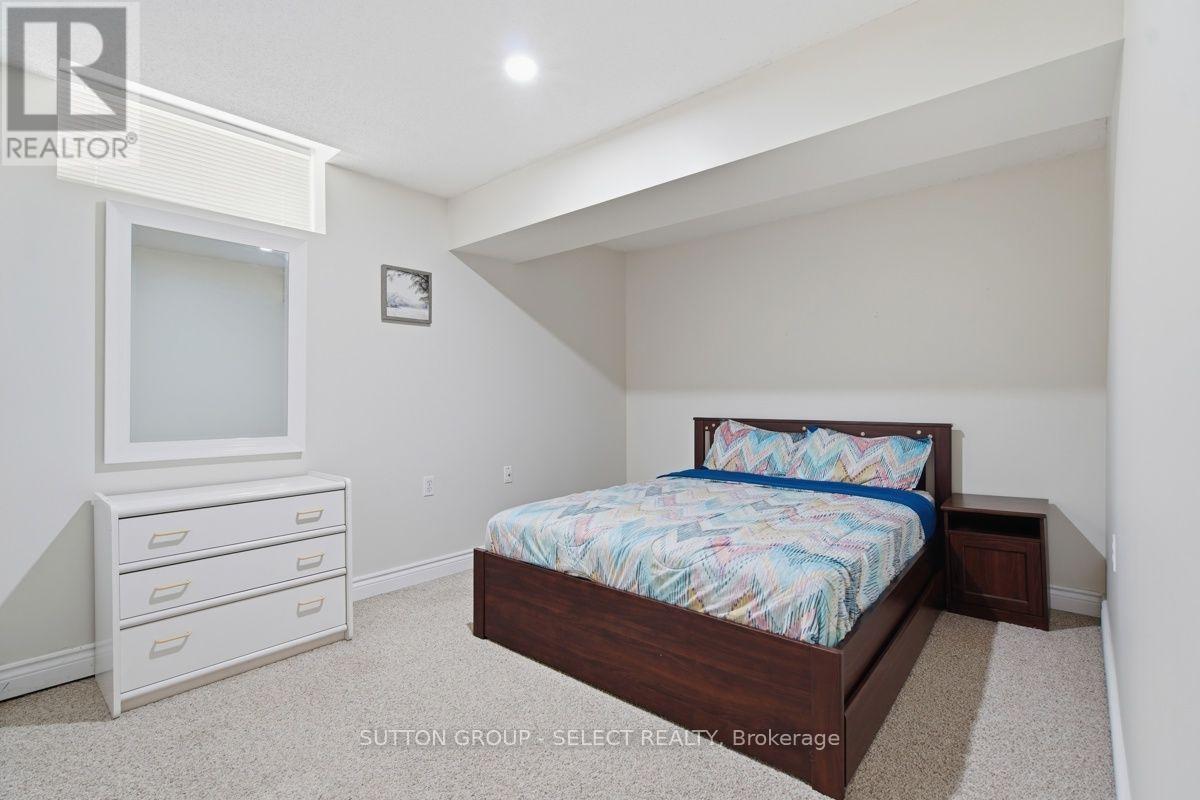 1789 DEVOS DRIVE - Image 37