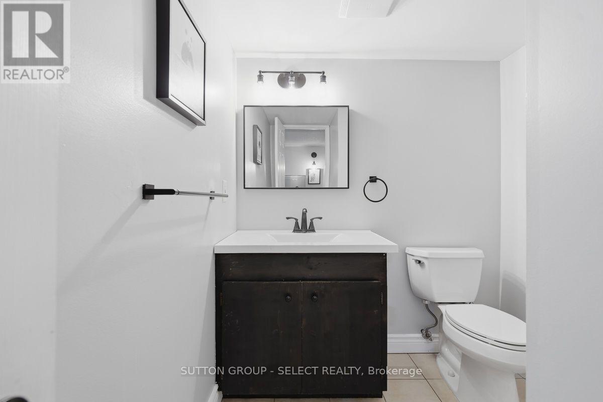 1789 DEVOS DRIVE - 39