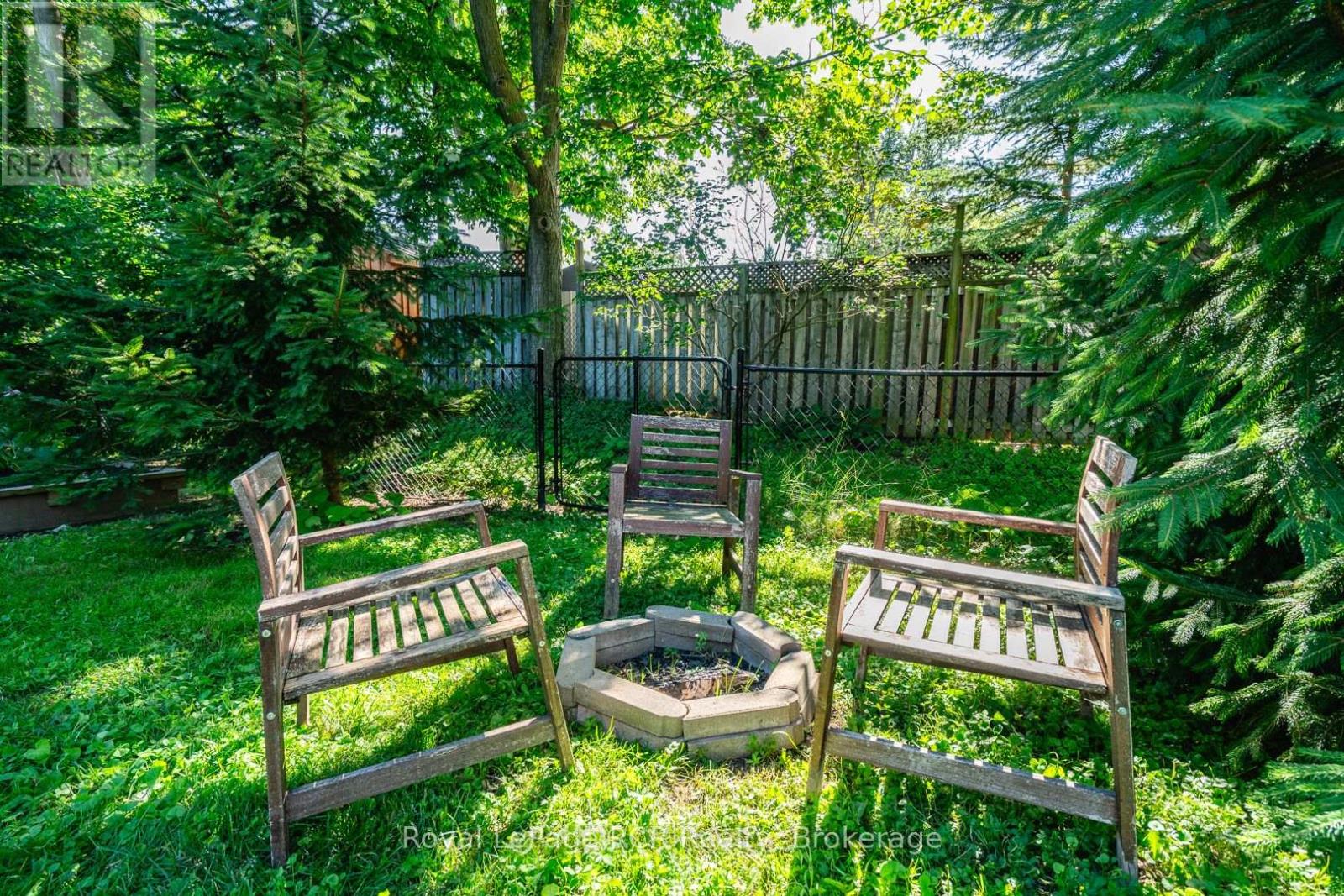 246 16TH AVENUE CRESCENT - Image 10