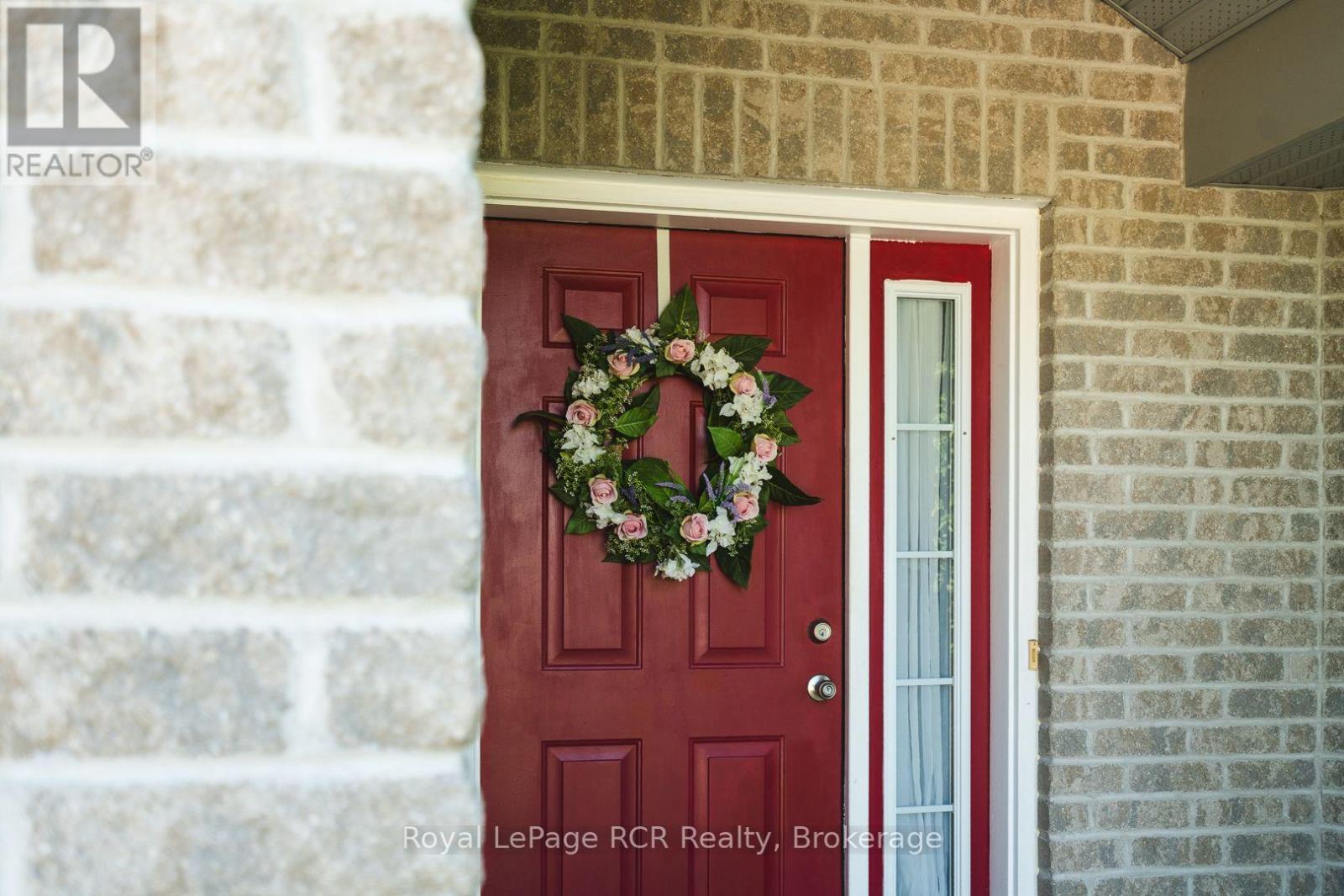 246 16TH AVENUE CRESCENT - Image 17