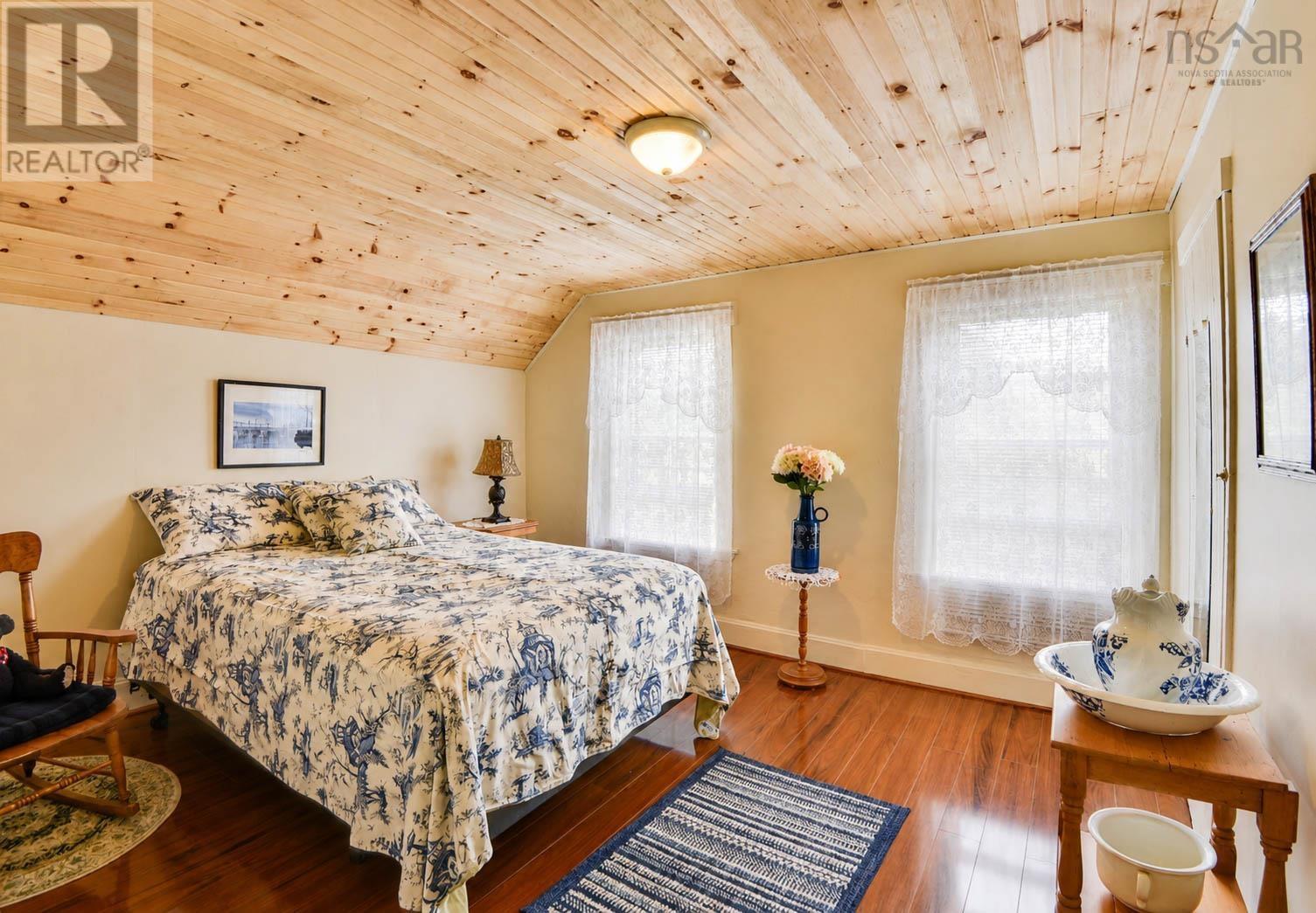 Property 29 of 32 of 4727 Stellarton Trafalgar Road