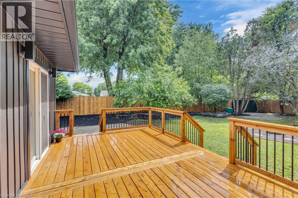 44 TYRELL Street - 35