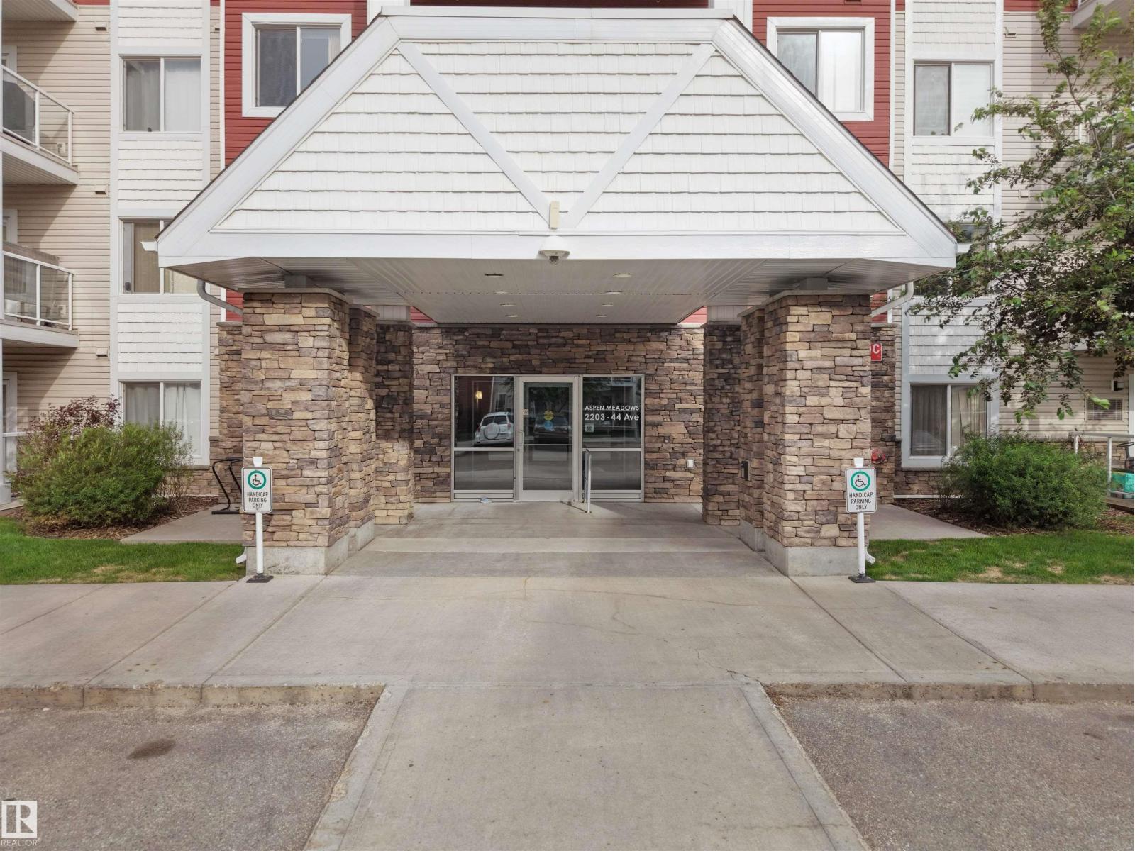 #415 2203 44 Ave NW, Larkspur, Edmonton photo 2