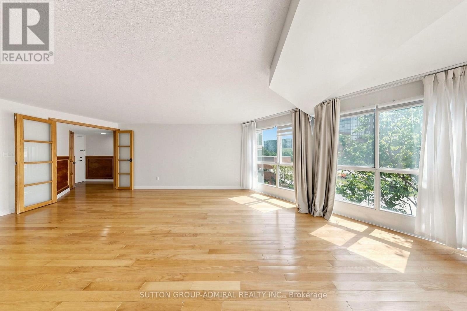 #208 5 WELDRICK ROAD W - 13