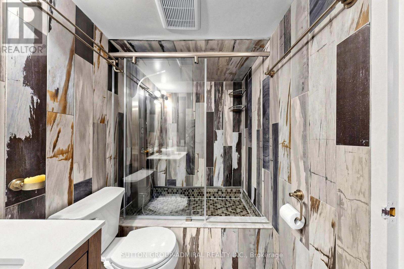 #208 5 WELDRICK ROAD W - 28