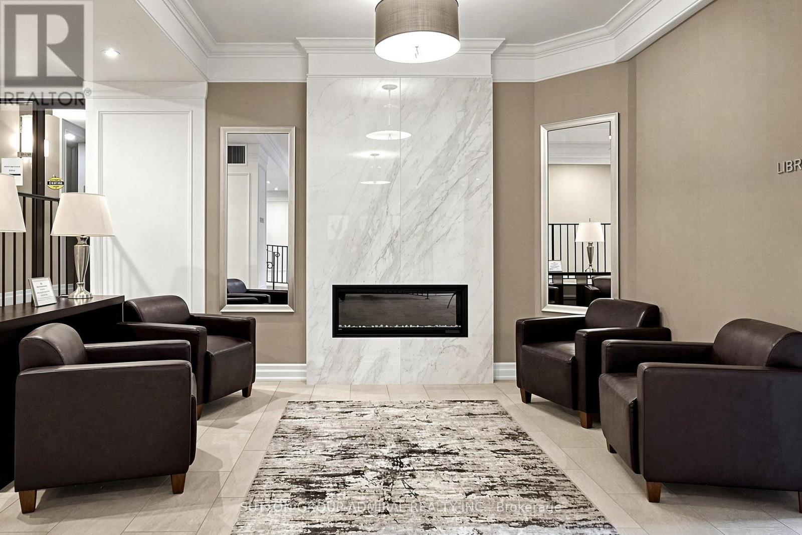 #208 5 WELDRICK ROAD W - 4