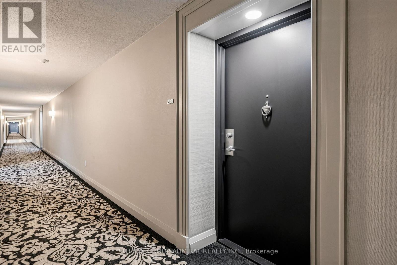 #208 5 WELDRICK ROAD W - 47