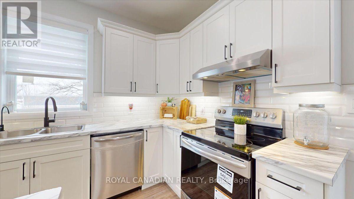 131 ELORA STREET N - 10