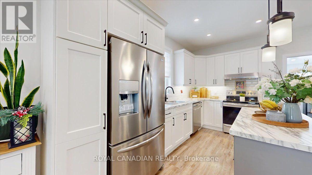 131 ELORA STREET N - 15