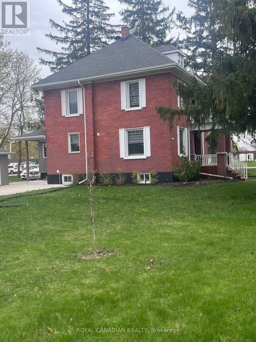 131 ELORA STREET N - 4