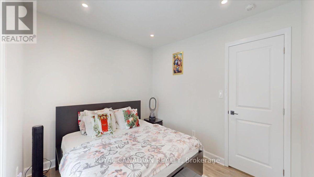 131 ELORA STREET N - 47