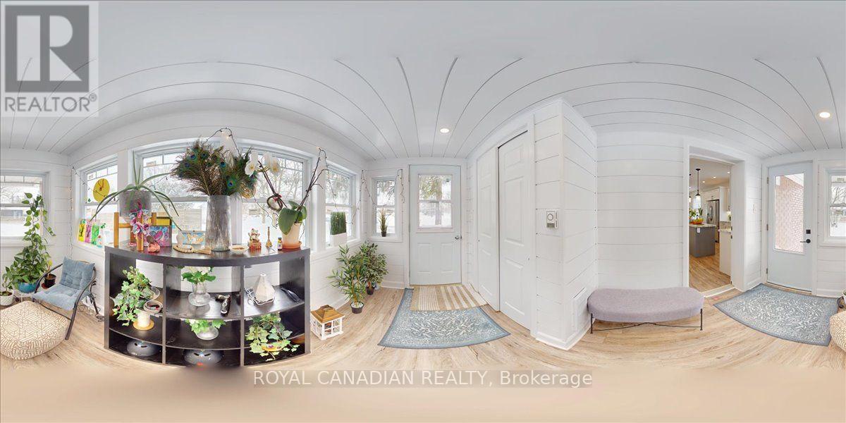 131 ELORA STREET N - 6