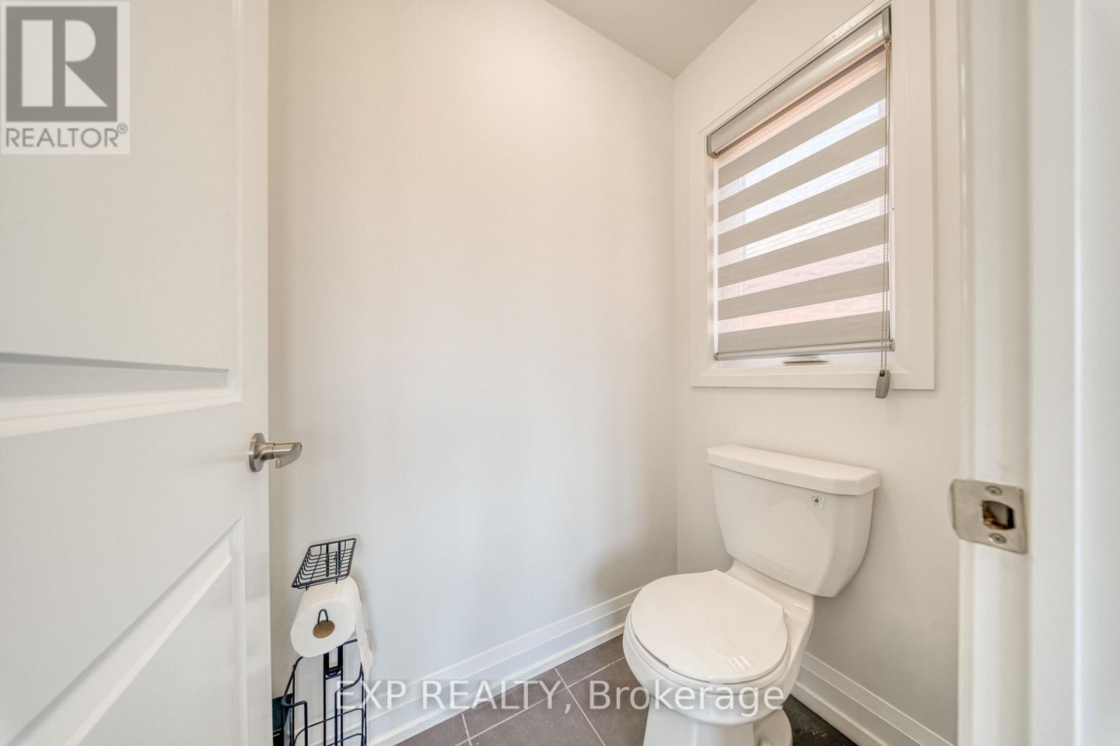 8 PROSPERITY WAY - Image 20