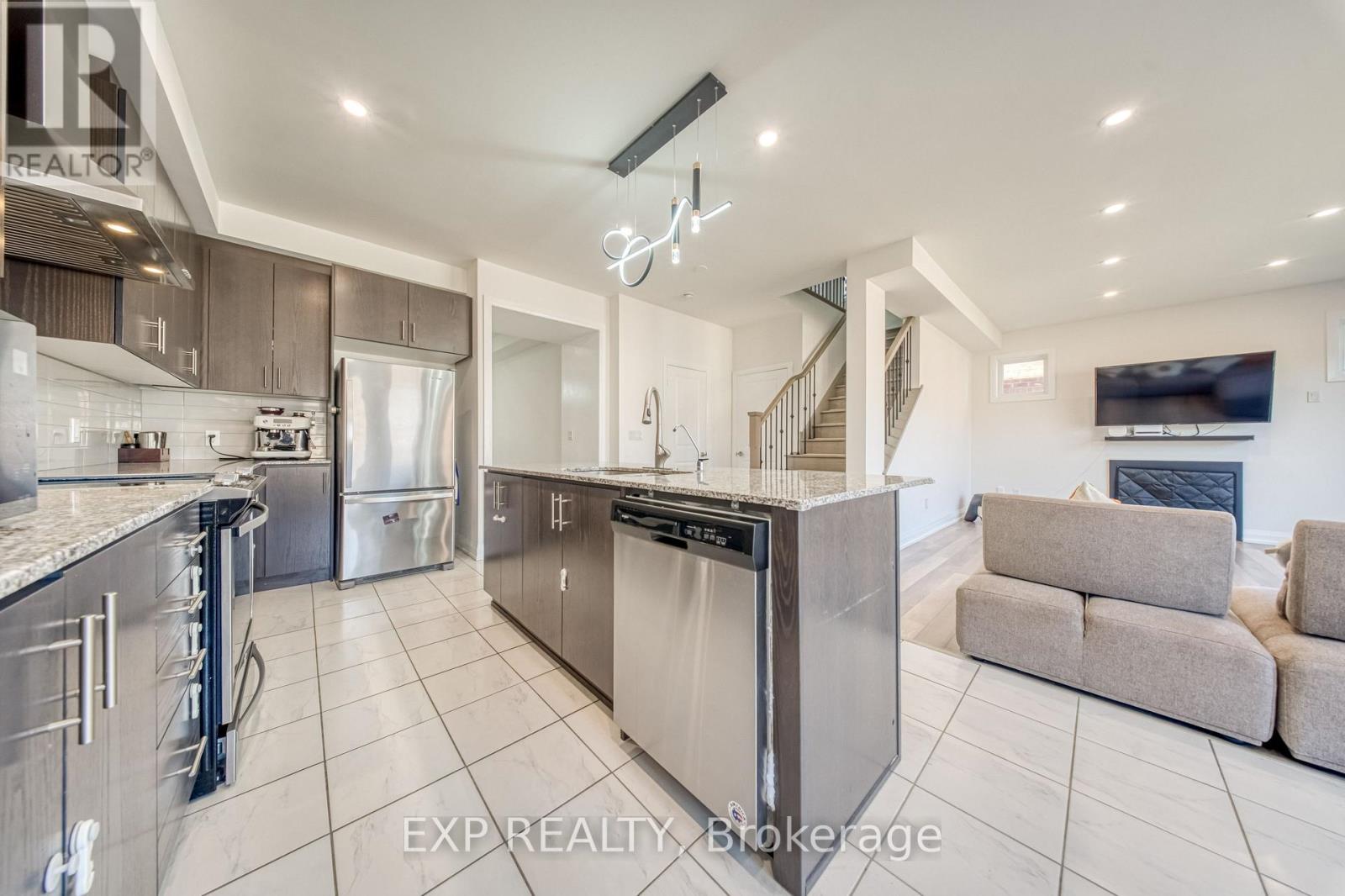 8 PROSPERITY WAY - Image 9