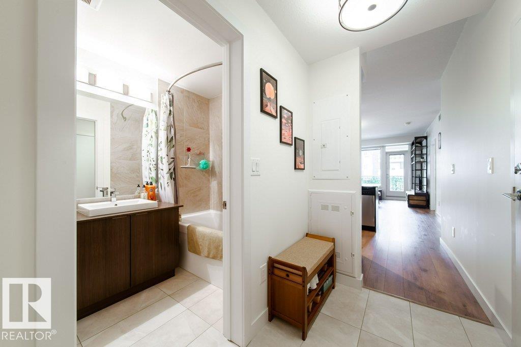 #207 9907 91 AV NW, Strathcona, Edmonton photo 4