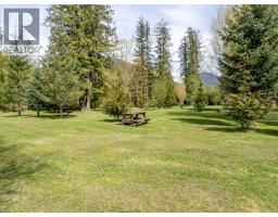 5301(2-10)-5317-5323-5327 Prosh Frontage Road, Craigellachie, BC V0E2J0 Photo 6