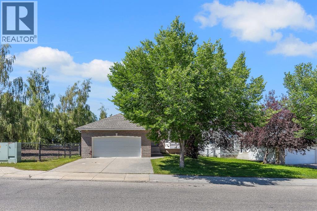 694 Panorama Hills Drive NW