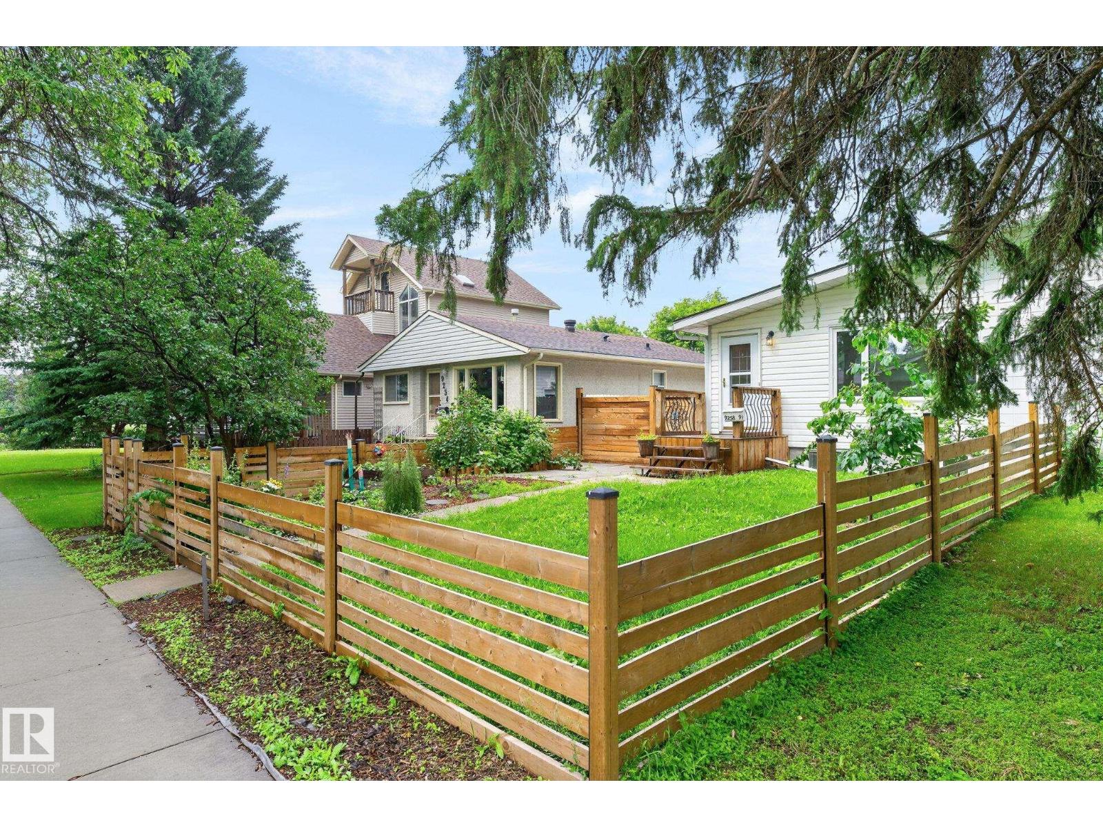9258 91 ST NW - 48