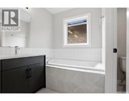 3172 Favel Drive, Regina, SK S4V4C7 Photo 19