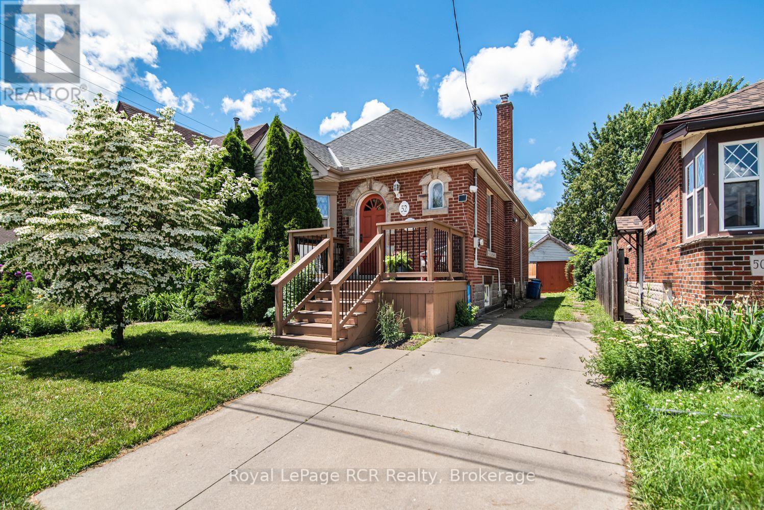 52 CAMERON AVENUE S - 5