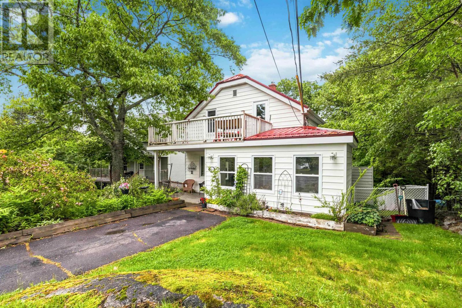 618 Herring Cove Road, Halifax — photo 2