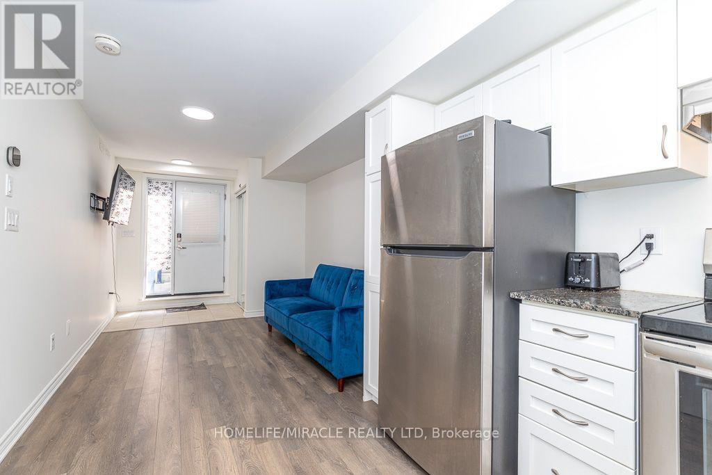 #413 2789 EGLINTON AVENUE - Image 11