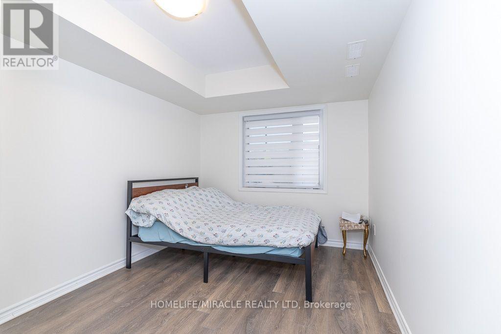 #413 2789 EGLINTON AVENUE - 15