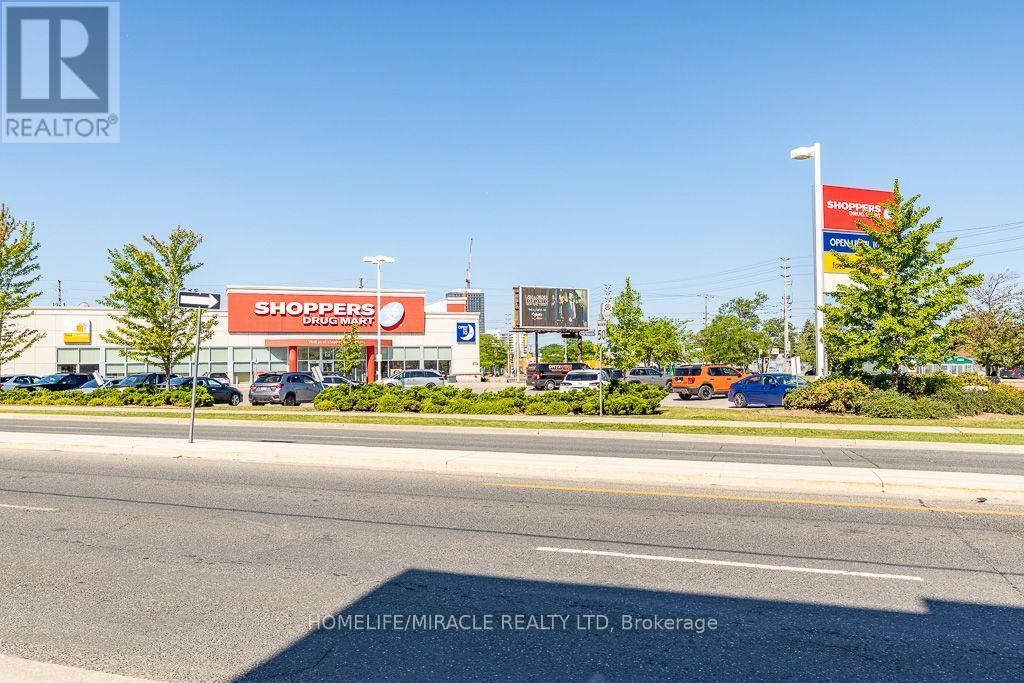 #413 2789 EGLINTON AVENUE - Image 24