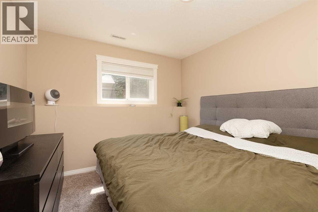 #2 20 Cougar Cove N - 16