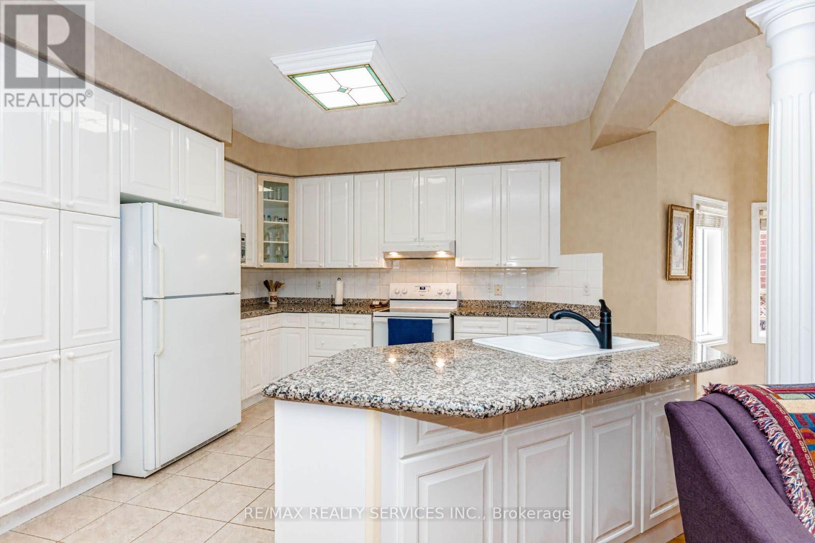128 VALLEYWOOD BOULEVARD - 13