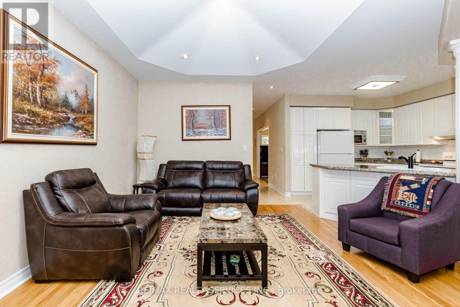 128 VALLEYWOOD BOULEVARD - 23