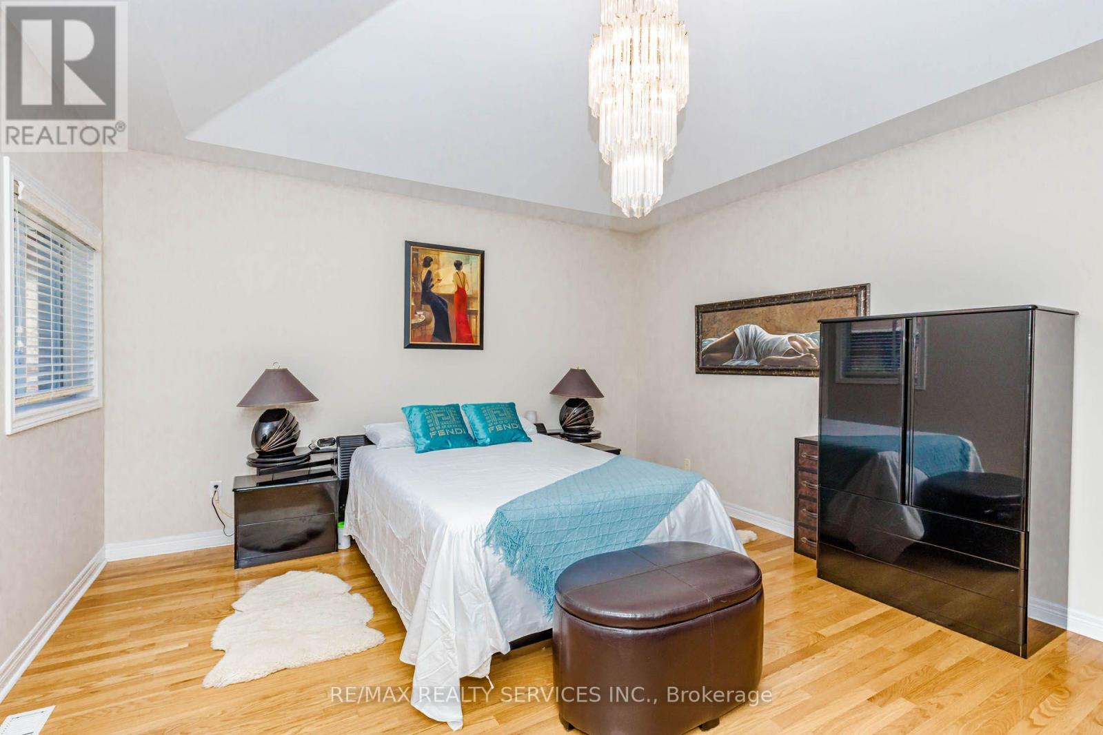 128 VALLEYWOOD BOULEVARD - 29