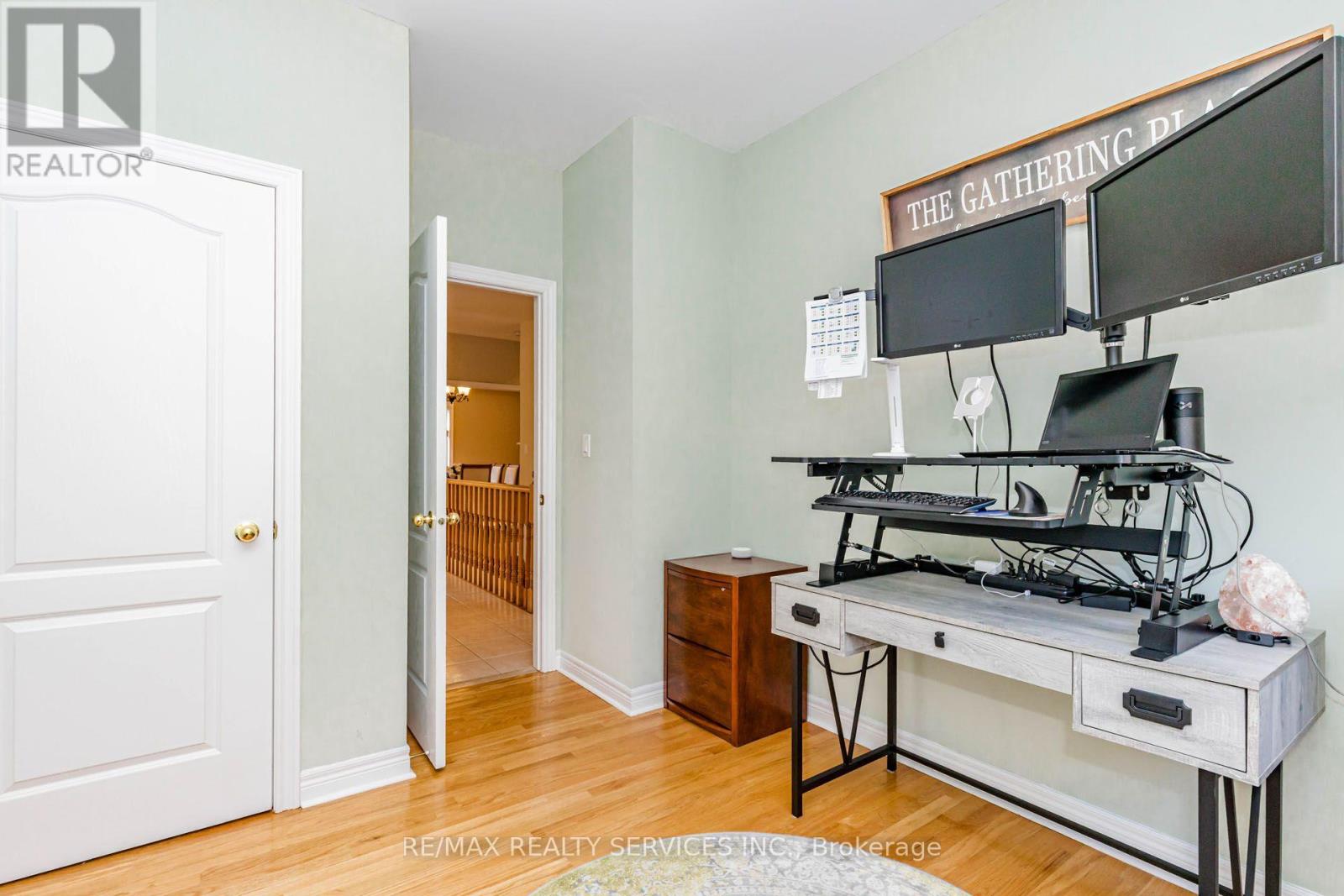 128 VALLEYWOOD BOULEVARD - 38