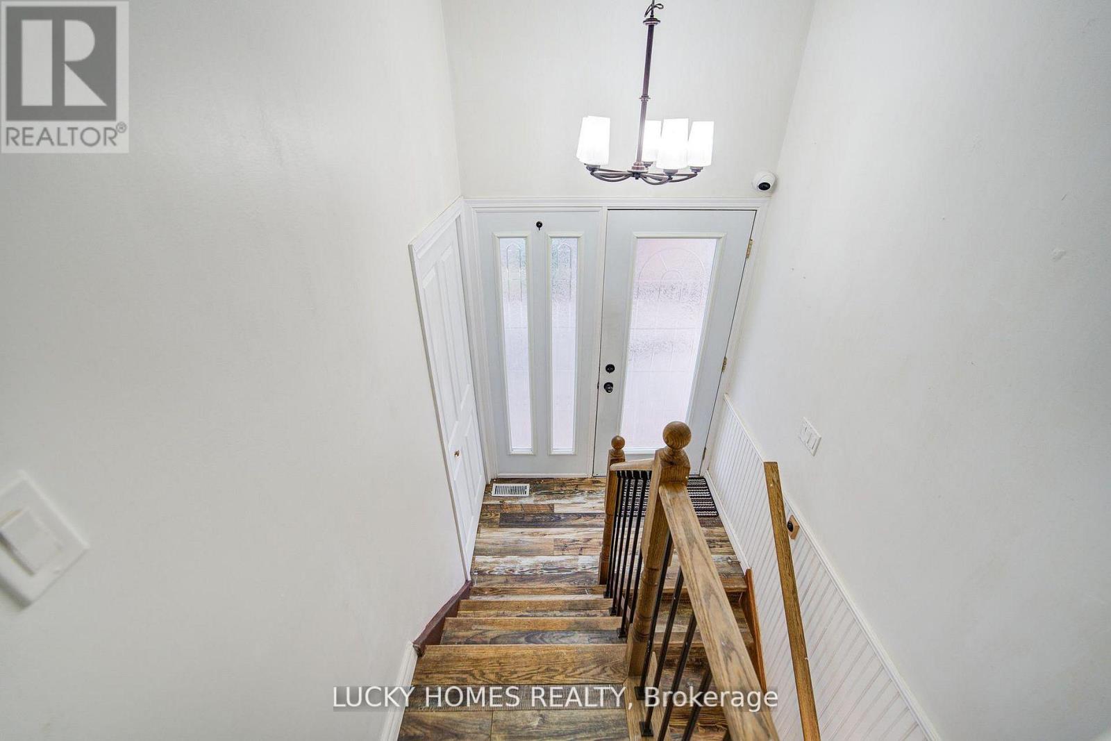 711 OTONABEE DRIVE - 4