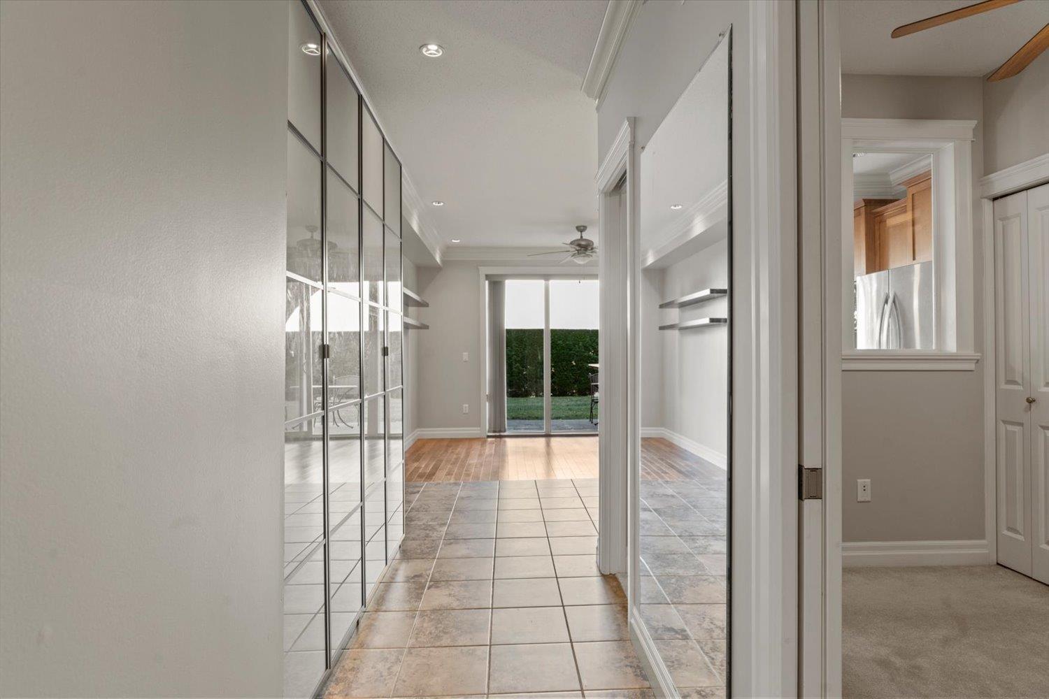 109B 45595 TAMIHI WAY, Garrison Crossing, Chilliwack