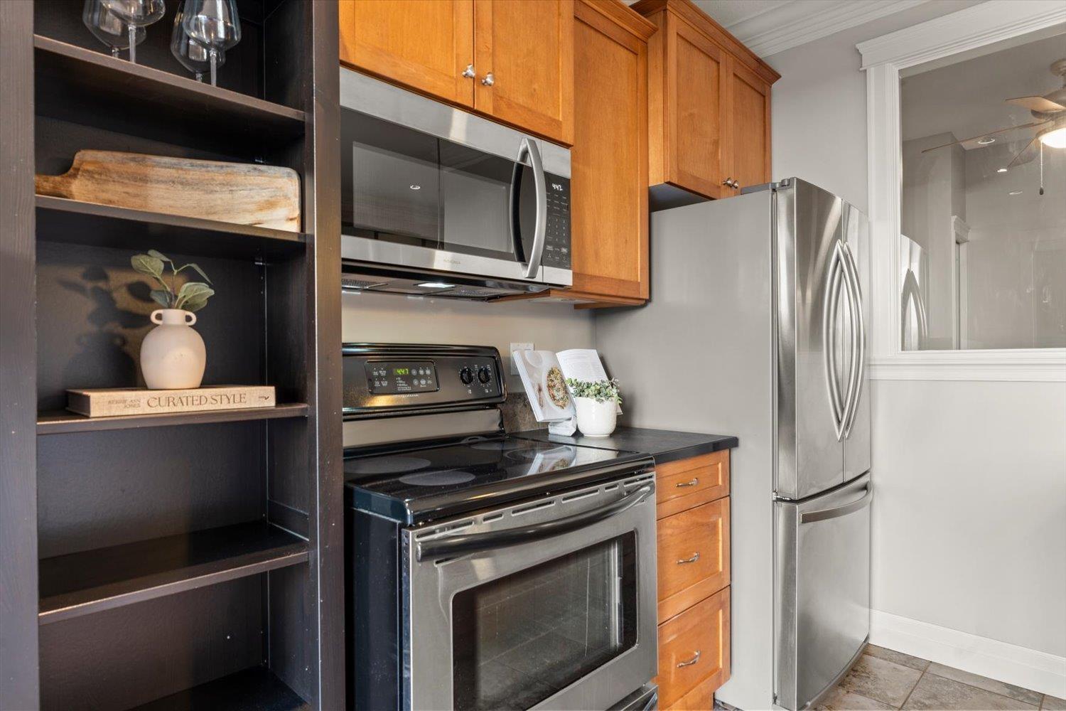 109B 45595 TAMIHI WAY, Garrison Crossing, Chilliwack